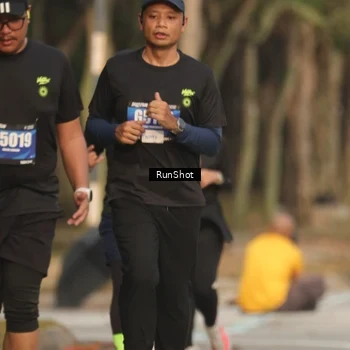 Runner Photo 5635153