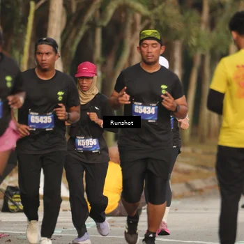 Runner Photo 5635244