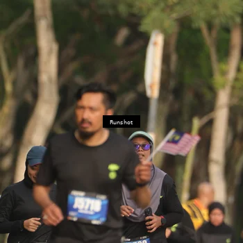 Runner Photo 5635295