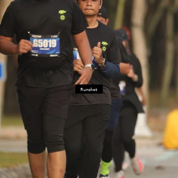 Runner Photo 5635333