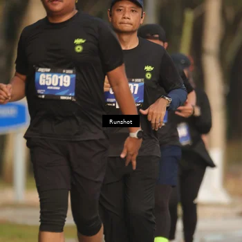 Runner Photo 5635357