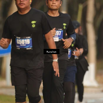 Runner Photo 5635387