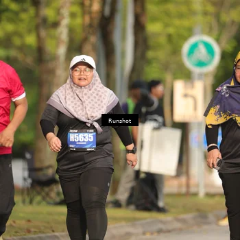 Runner Photo 5635655