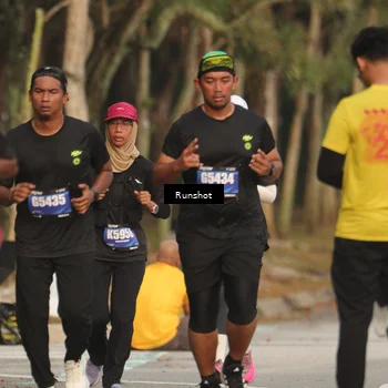 Runner Photo 5636017