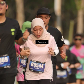 Runner Photo 5636994
