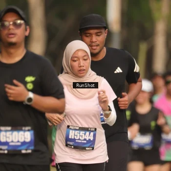 Runner Photo 5636995