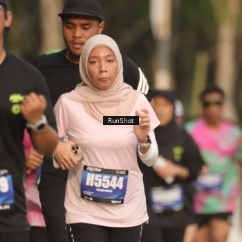 Runner Photo 5636996