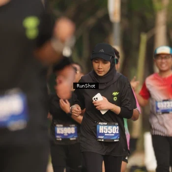 Runner Photo 5637005