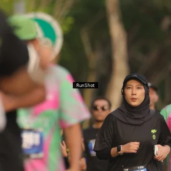 Runner Photo 5637009
