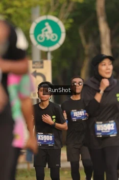 Runner Photo 5637013