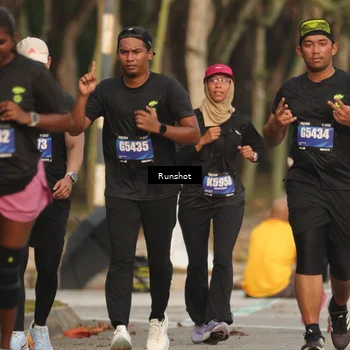 Runner Photo 5637015