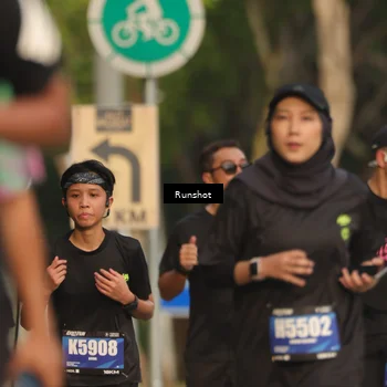 Runner Photo 5637019