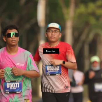 Runner Photo 5637044