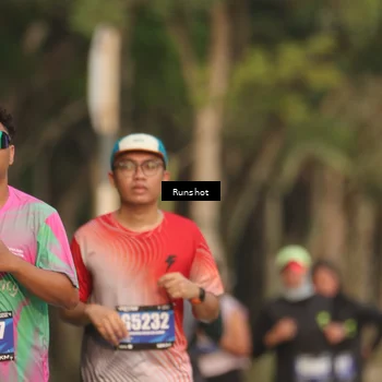 Runner Photo 5637045