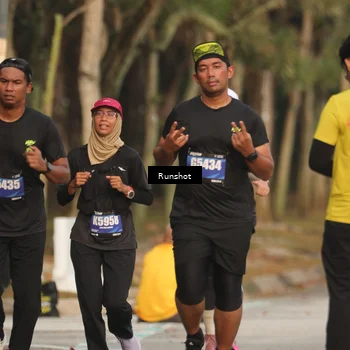 Runner Photo 5637050