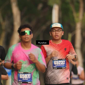 Runner Photo 5637051