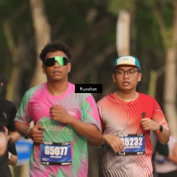Runner Photo 5637053