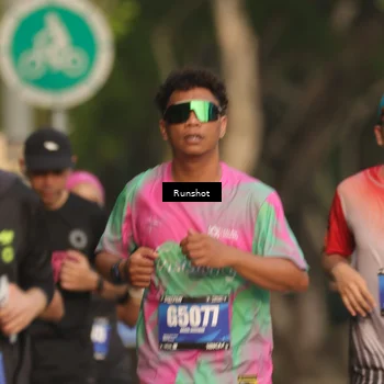 Runner Photo 5637070