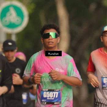Runner Photo 5637072