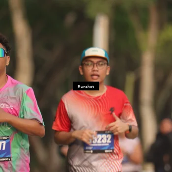 Runner Photo 5637076