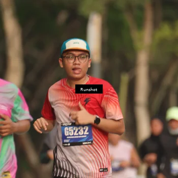 Runner Photo 5637077
