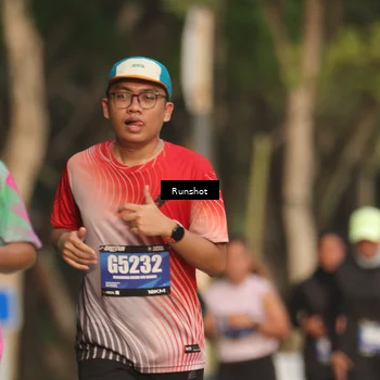 Runner Photo 5637086