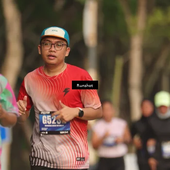 Runner Photo 5637087