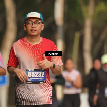 Runner Photo 5637098