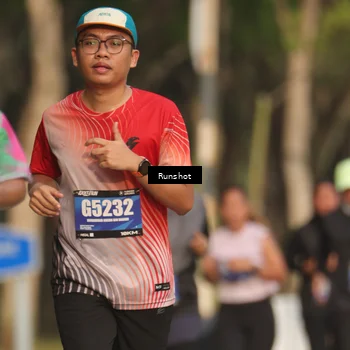 Runner Photo 5637099