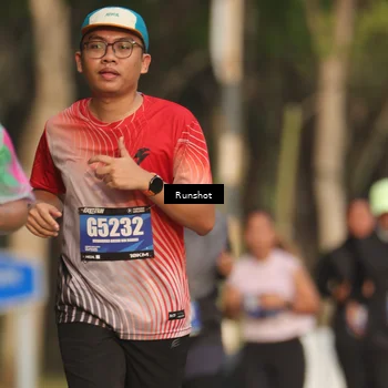 Runner Photo 5637100