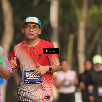 Runner Photo 5637107