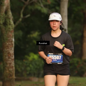 Runner Photo 5637109