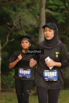 Runner Photo 5637114