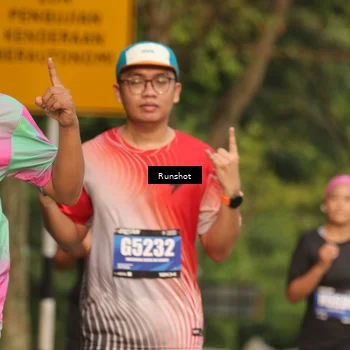 Runner Photo 5637153