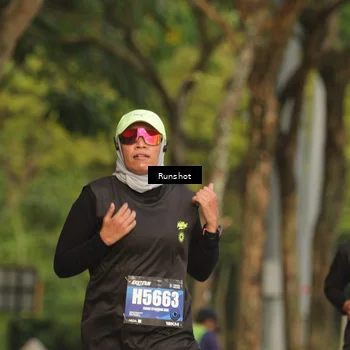 Runner Photo 5637224