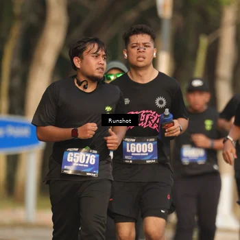 Runner Photo 5637239