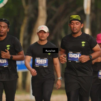 Runner Photo 5637260