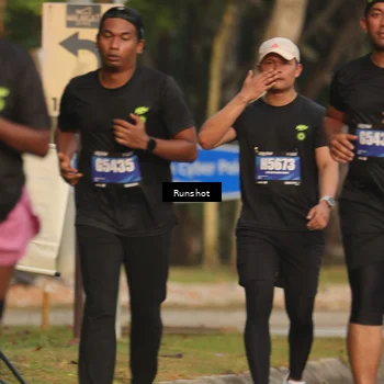 Runner Photo 5637349