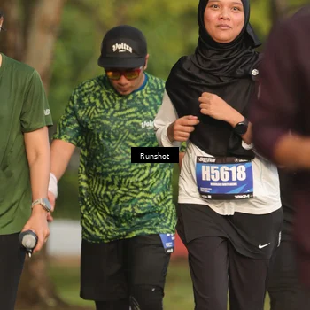 Runner Photo 5637363