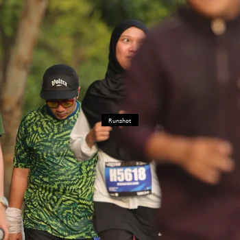 Runner Photo 5637365