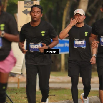 Runner Photo 5637382