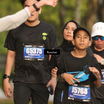 Runner Photo 5637400