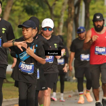 Runner Photo 5637412