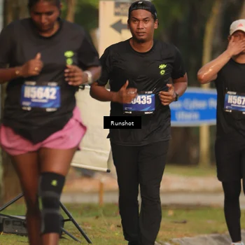 Runner Photo 5637413