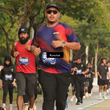 Runner Photo 5637435