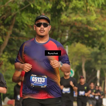 Runner Photo 5637450