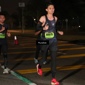 Runner Photo 5637544