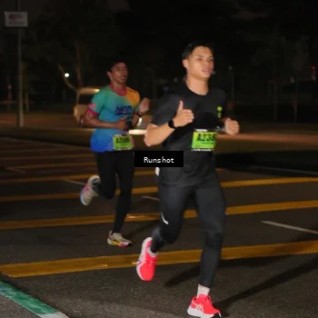 Runner Photo 5637572