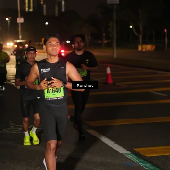 Runner Photo 5637670