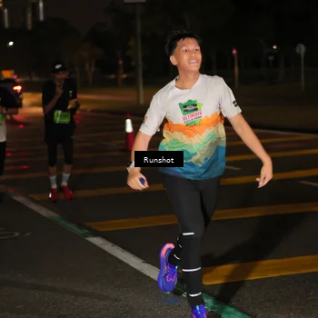 Runner Photo 5637873